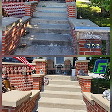 House-Concrete-Cleaning-in-Stewartsville-MO 6